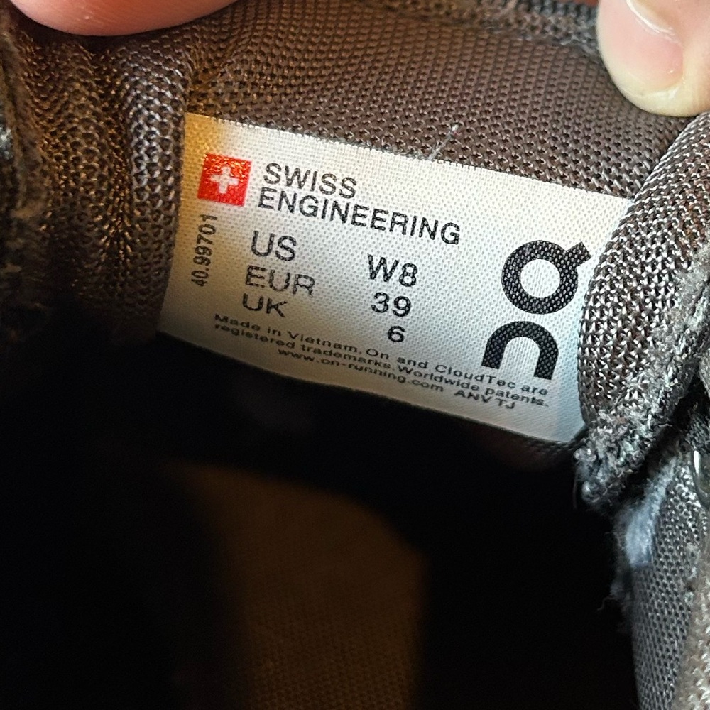 Cloud X 4 Sneaker in Black & Eclipse - Picture 12 of 13